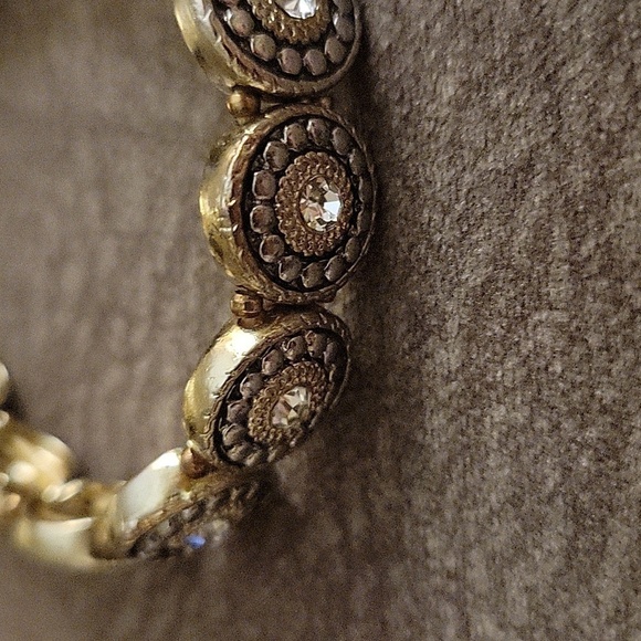 VTG Western Two-tone Byzantine Rhinestone Stretch Bracelet - Picture 4 of 4